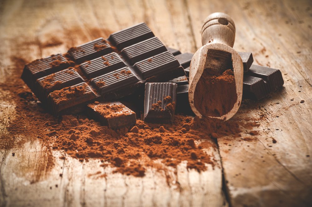 chocolat noir bienfait, chocolat noir calories, chocolat regime, chocolat noir 85 fait-il grossir, actualité, indice de masse corporelle, prise de poids, bénéfices