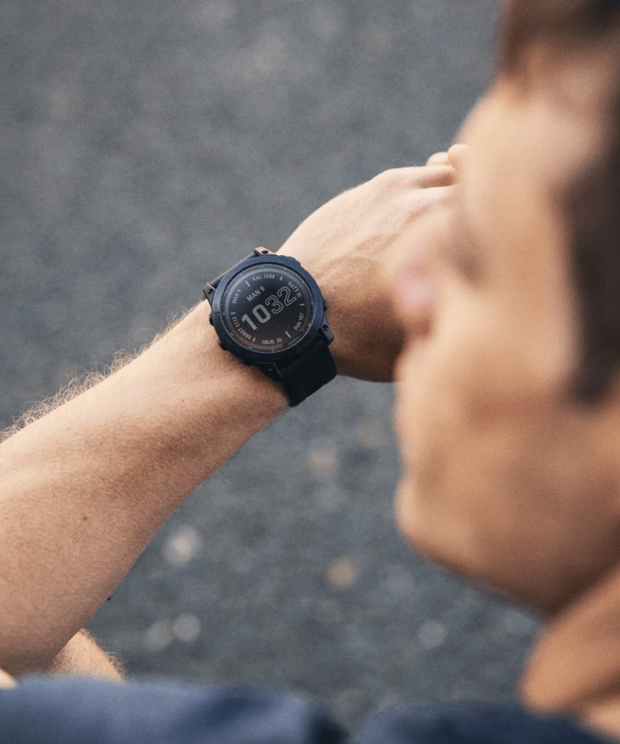 La montre connectée Garmin Fenix 7 pour la course à pied parmi les meilleures montres GPS