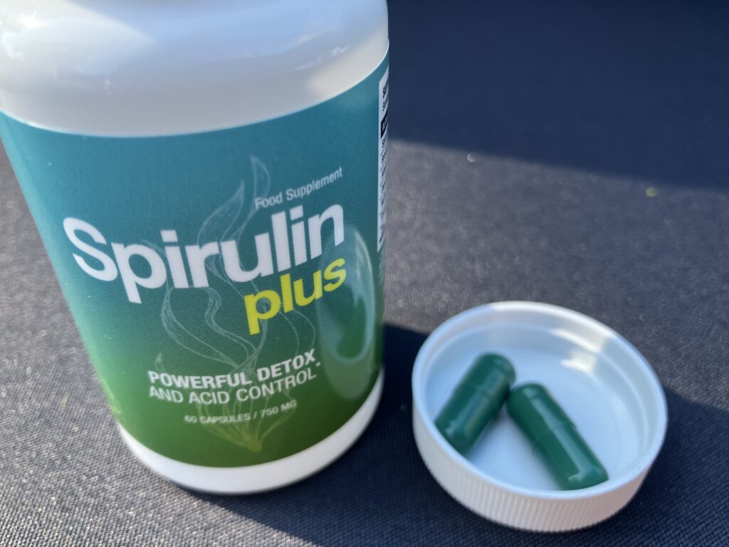 Avis cure de spiruline sans métaux lourds, qualité de cet algue, évaluations des spécialistes et avis d’une diététicienne