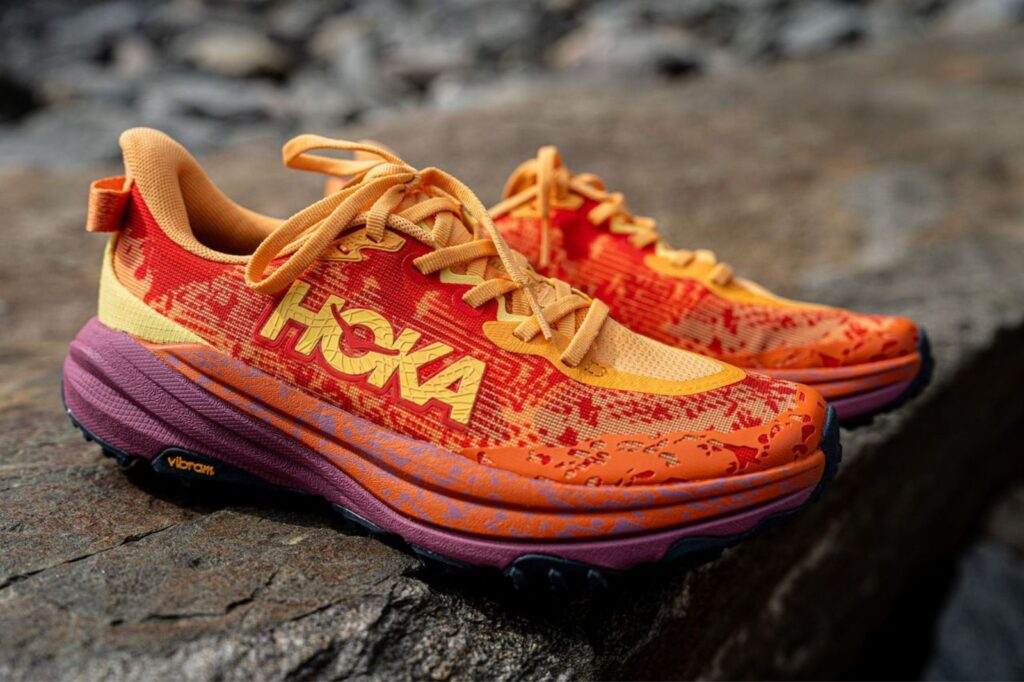 Chaussure de trail Hoka Speedgoat 6 avec semelle intermédiaire et semelle extérieure pour le trail running 