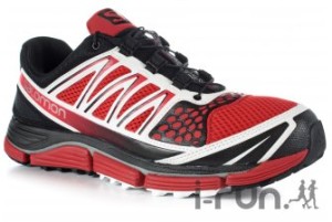 Equipement trail Salomon : Les chaussures XR Crossmax sont disponibles chez I-Run