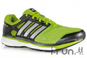 Chaussure pour courir Adidas Glide 6 en couleur verte. © I-Run