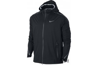 J'aime bien la capuche zippée pour cette veste running Nike. © I-Run